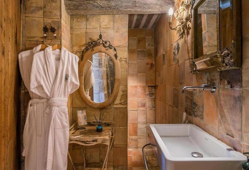 デラックスルーム, Domaine Les Roullets