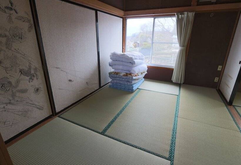 تختخواب در اتاق مشترک, Deerhorn   Hostel