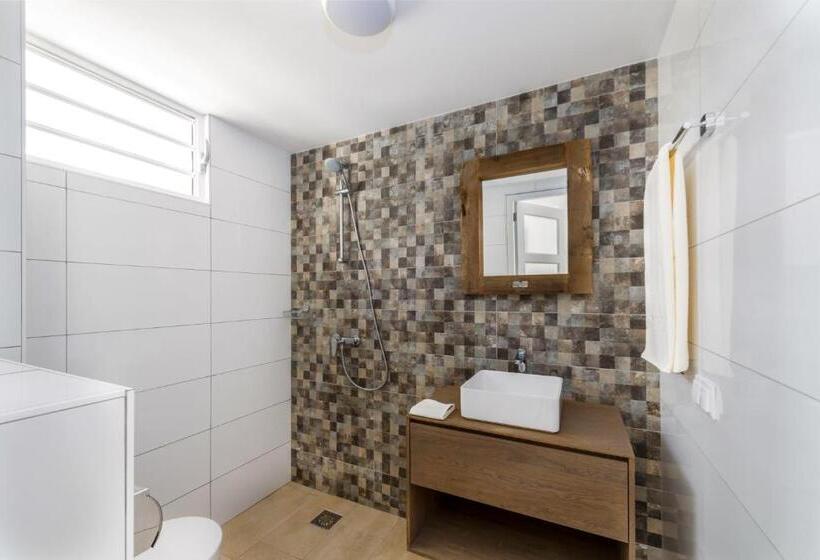 استودیوی استاندارد با چشمانداز دریا, Delfins Beach Resort