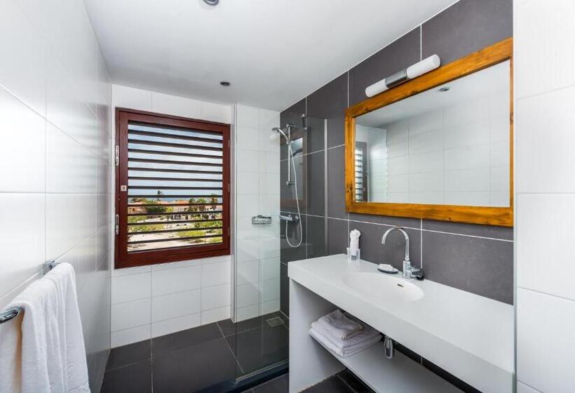 1 Bedroom Penthouse Apartment, Delfins Beach Resort
