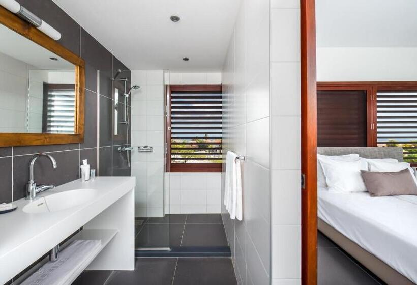 1 Bedroom Penthouse Apartment, Delfins Beach Resort