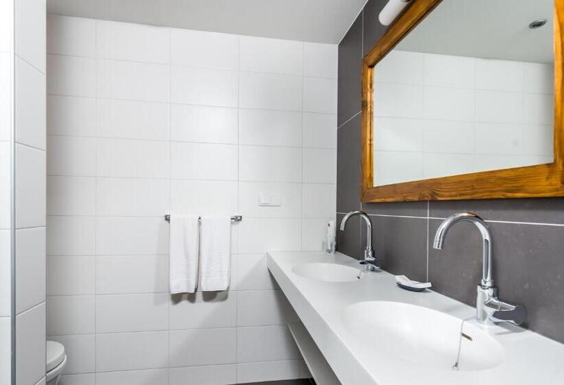1 Bedroom Penthouse Apartment, Delfins Beach Resort