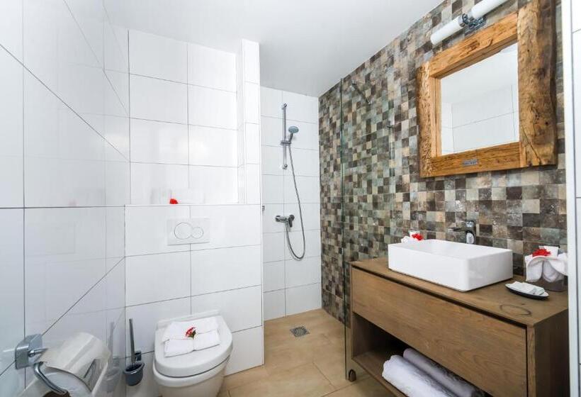 آپارتمان لوکس 1 خوابه, Delfins Beach Resort