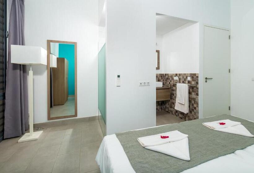 ویلای یک اتاق خوابه با استخر شنا, Delfins Beach Resort