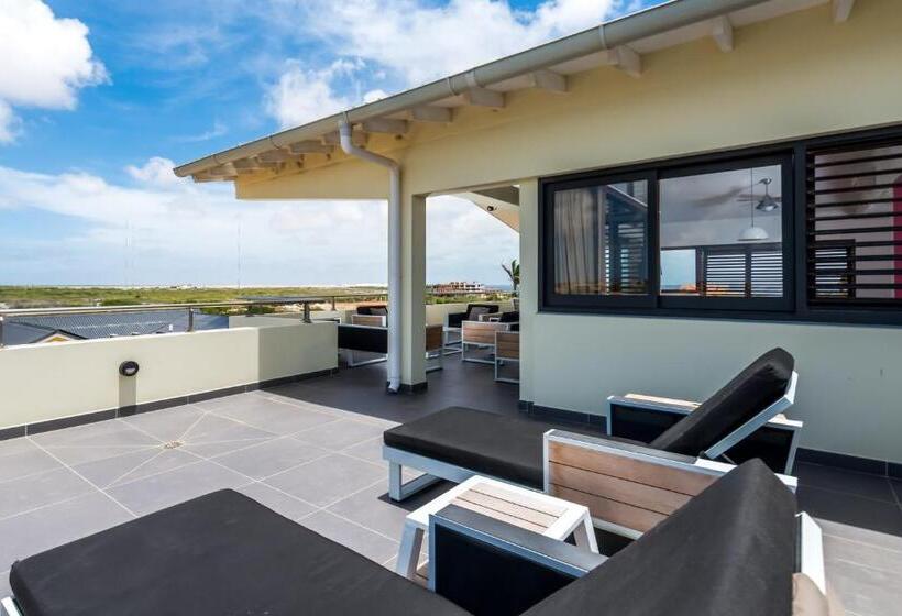 1 Bedroom Penthouse Apartment, Delfins Beach Resort