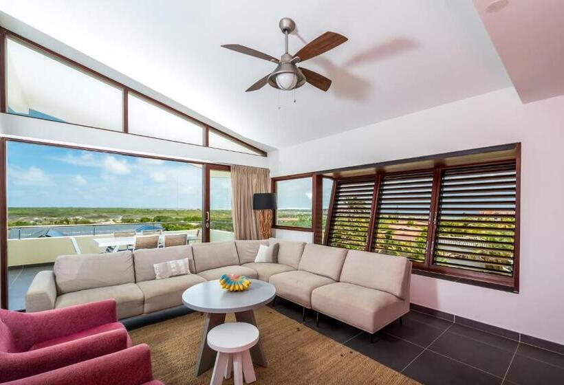 1 Bedroom Penthouse Apartment, Delfins Beach Resort