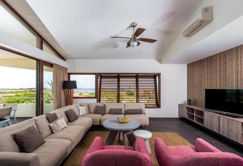 1 Bedroom Penthouse Apartment, Delfins Beach Resort
