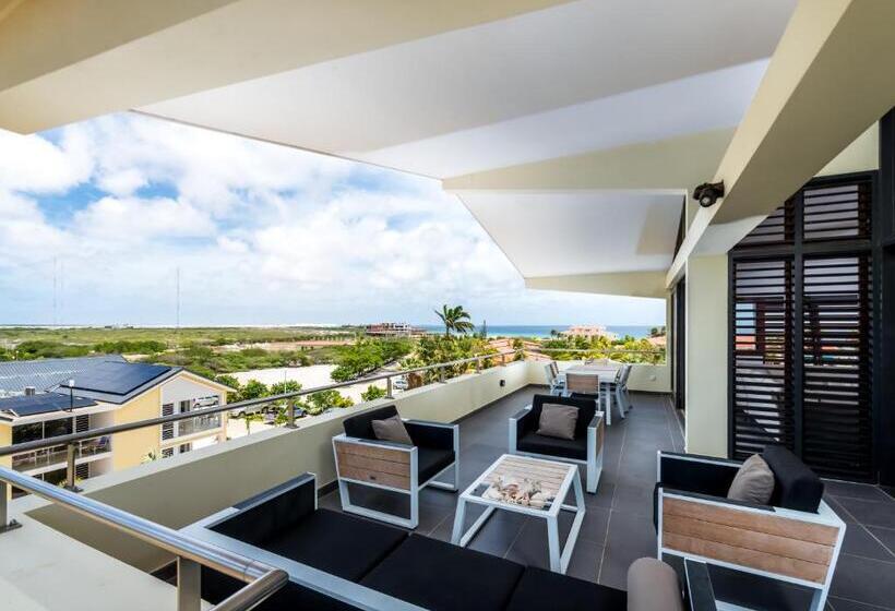 1 Bedroom Penthouse Apartment, Delfins Beach Resort