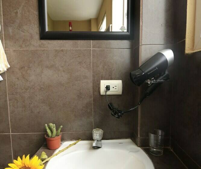 اتاق لوکس, El Delfin Hotel Y Restaurante