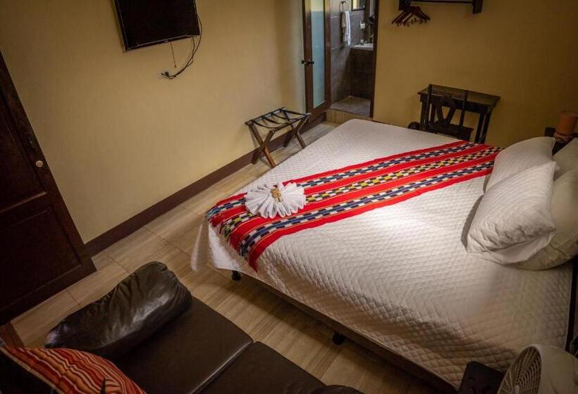 اتاق لوکس با تخت بزرگ, El Delfin Hotel Y Restaurante