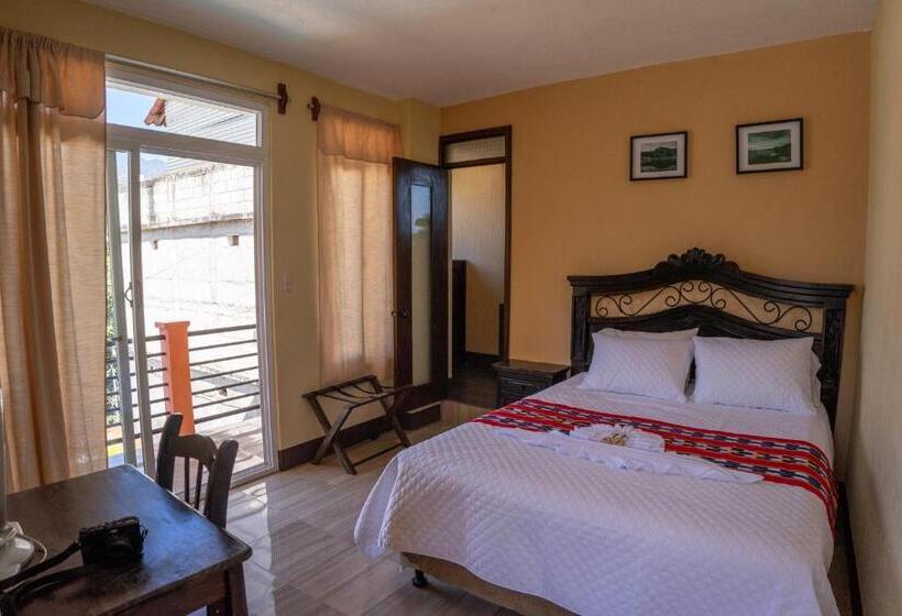 اتاق لوکس با بالکن, El Delfin Hotel Y Restaurante