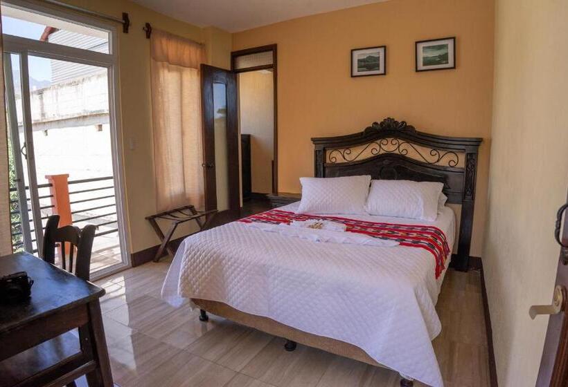 اتاق لوکس با بالکن, El Delfin Hotel Y Restaurante