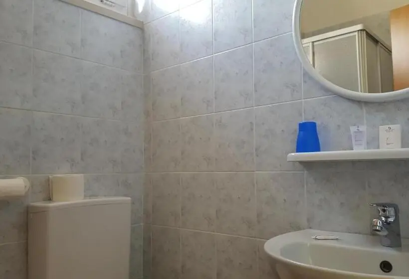 Economy-huone, Firenze