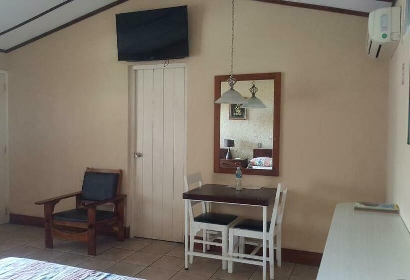 اتاق استاندارد با 2 تخت دوبل, La Colonia
