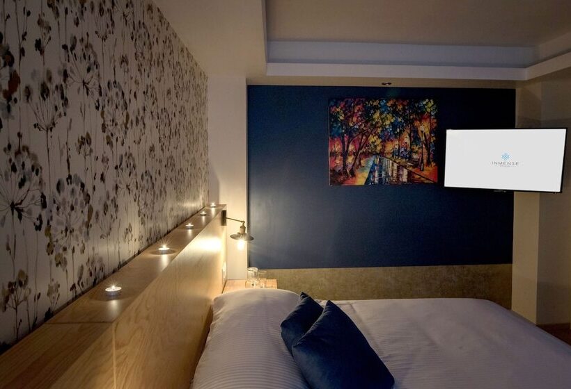 جناح جونيور, Santosi