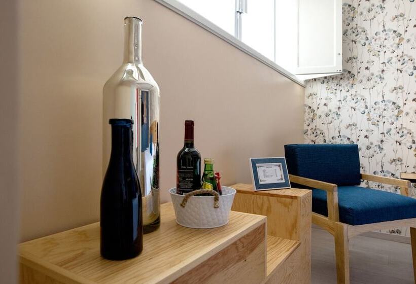 جناح جونيور, Santosi