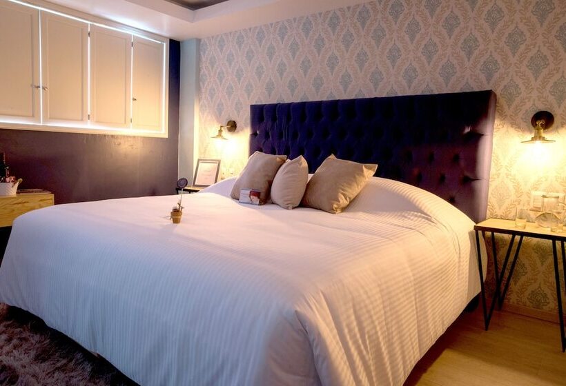 جناح جونيور, Santosi