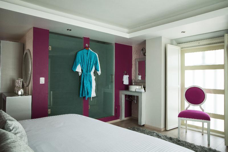 جناح جونيور, Santosi