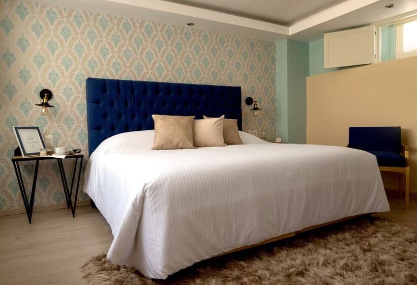 جناح جونيور, Santosi