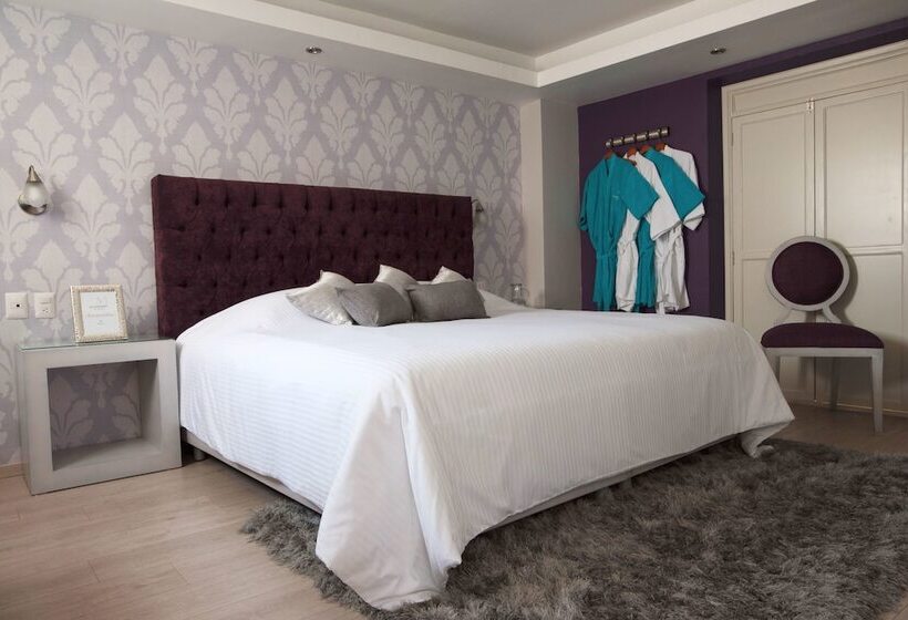 جناح جونيور, Santosi