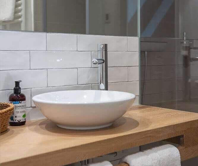 سوییت سوپریور, Landhotel Diana