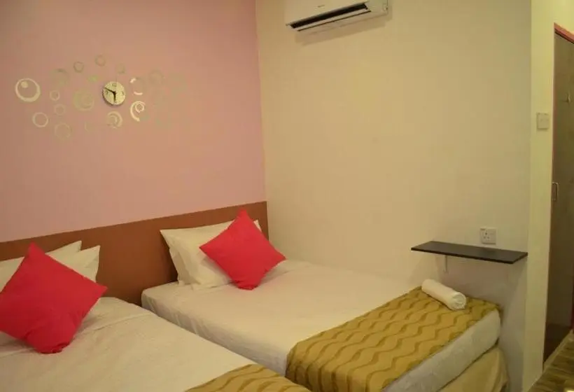 スタンダード４人部屋, Maleeq Hotel Meru Ipoh
