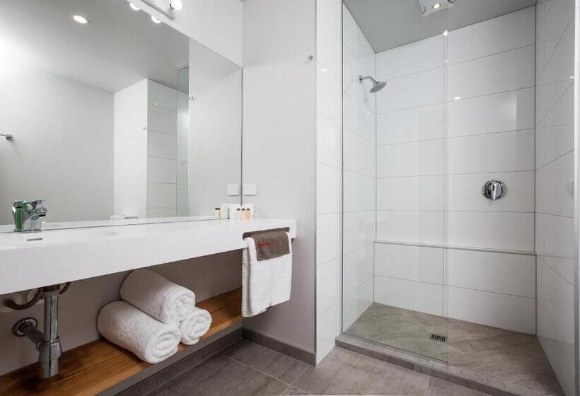 استودیوی استاندارد, The Metrotel