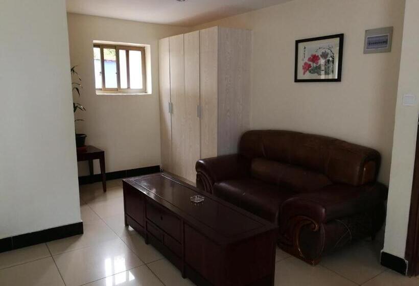 Standard Triple Room, Nanjing Restaurant & Motel