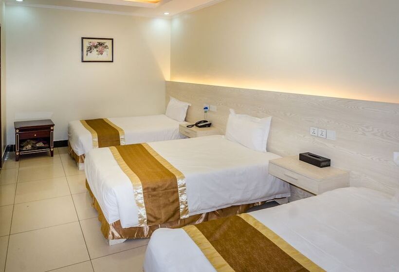 Standard Triple Room, Nanjing Restaurant & Motel