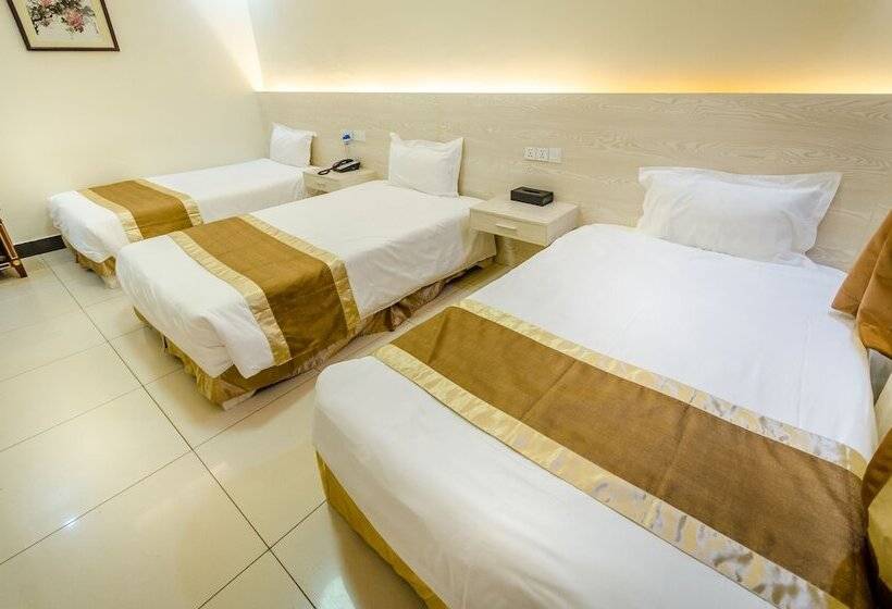 Standard Triple Room, Nanjing Restaurant & Motel