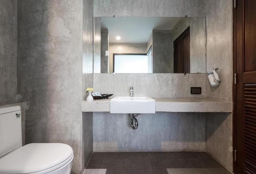 غرفة سوبيريور مطلة على حمام السباحة, Nap Krabi Hotel   Sha Extra Plus