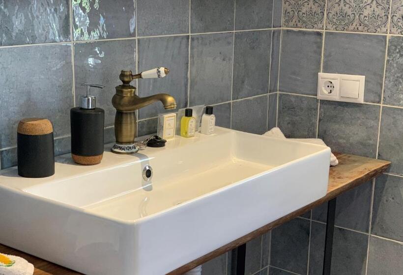 테라스 스위트, El Amparo