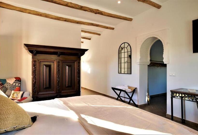 테라스 스위트, El Amparo