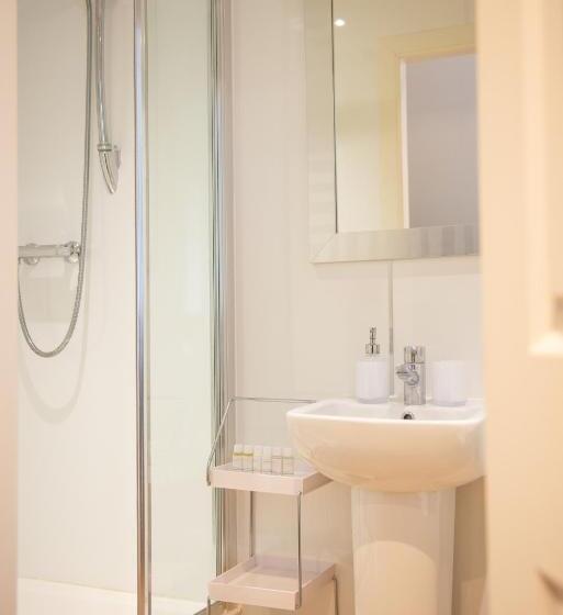 اتاق استاندارد, Parade School Guest Rooms