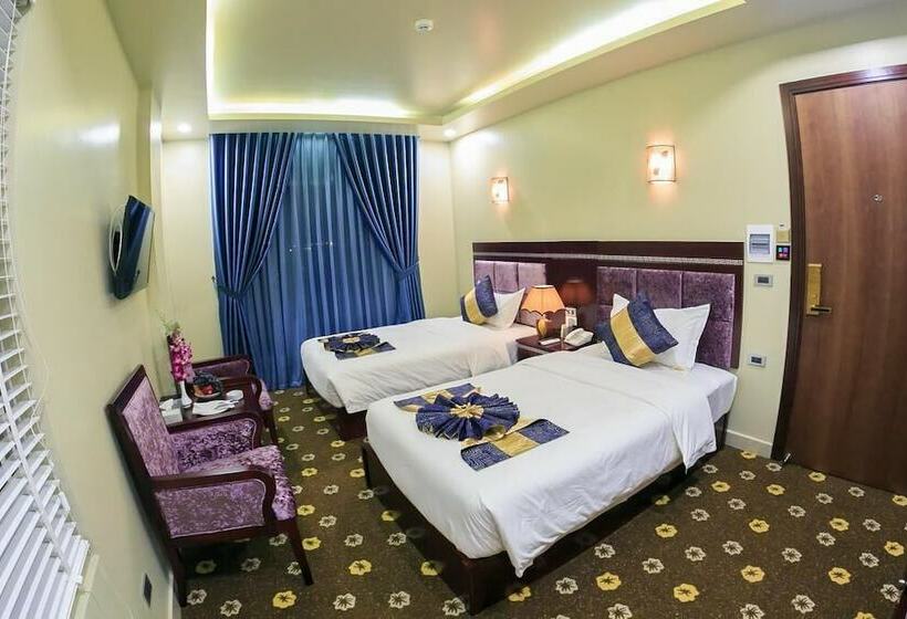 اتاق سوپریور با چشم‌انداز شهر, Gallant Hotel 168