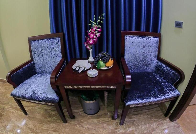 اتاق سوپریور, Gallant Hotel 168