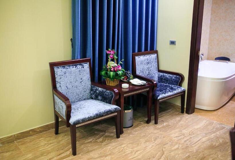 اتاق سوپریور, Gallant Hotel 168