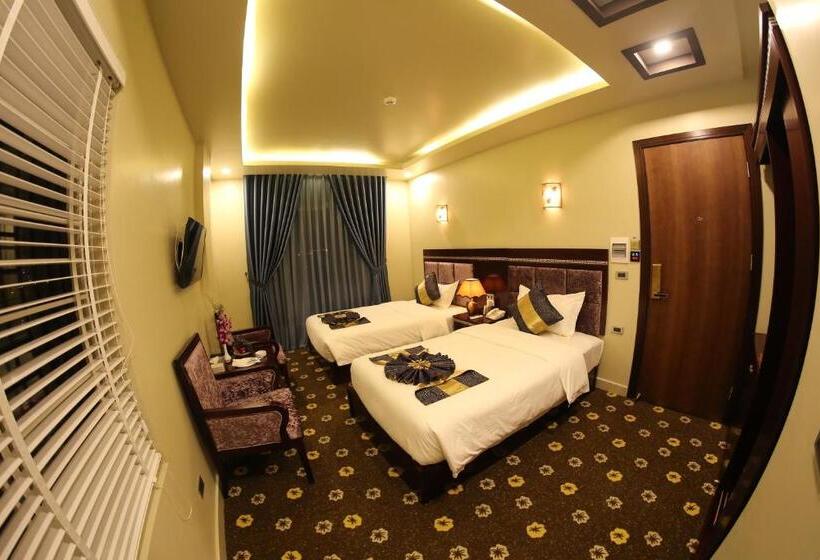 اتاق سوپریور با چشم‌انداز شهر, Gallant Hotel 168