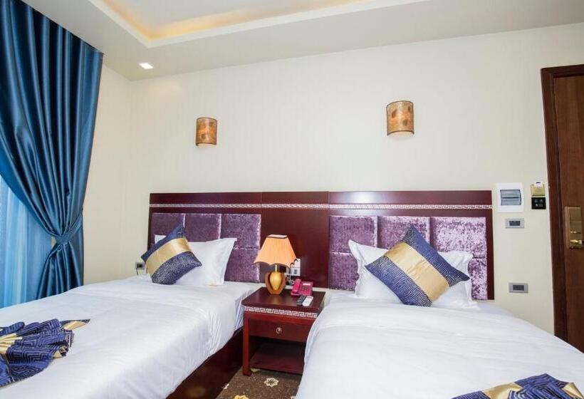 اتاق سوپریور با چشم‌انداز شهر, Gallant Hotel 168