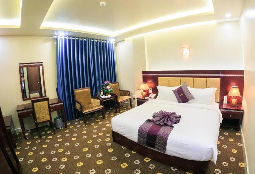 مجموعه ویستا شهر, Gallant Hotel 168