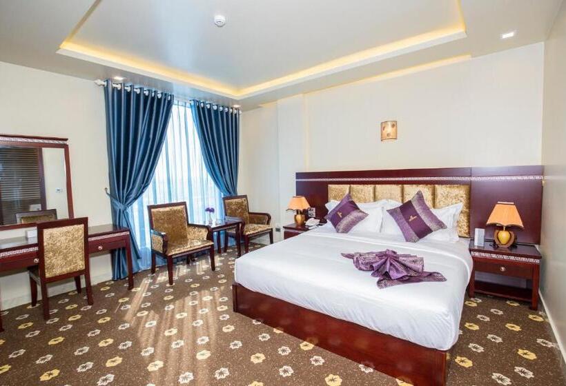 مجموعه ویستا شهر, Gallant Hotel 168