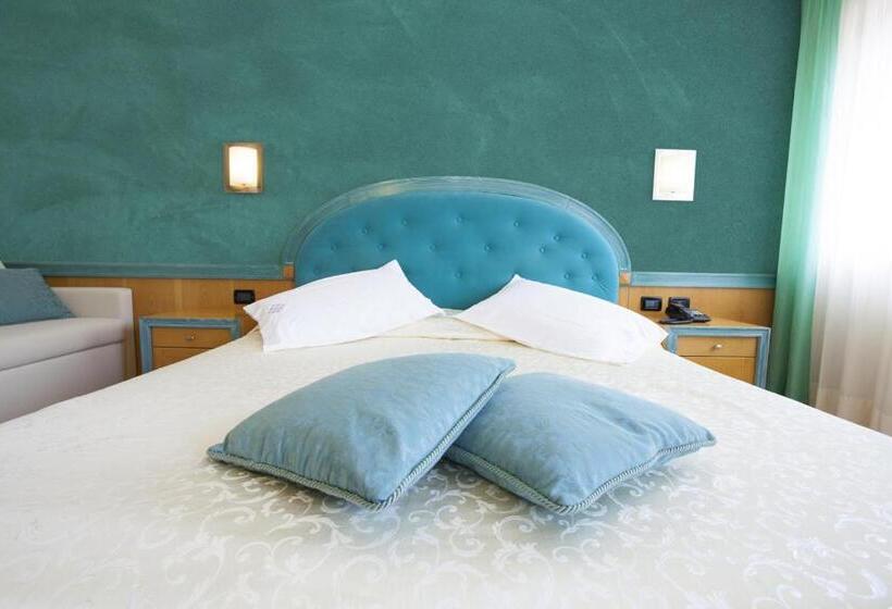 스탠다드 트리플 룸, Ambra