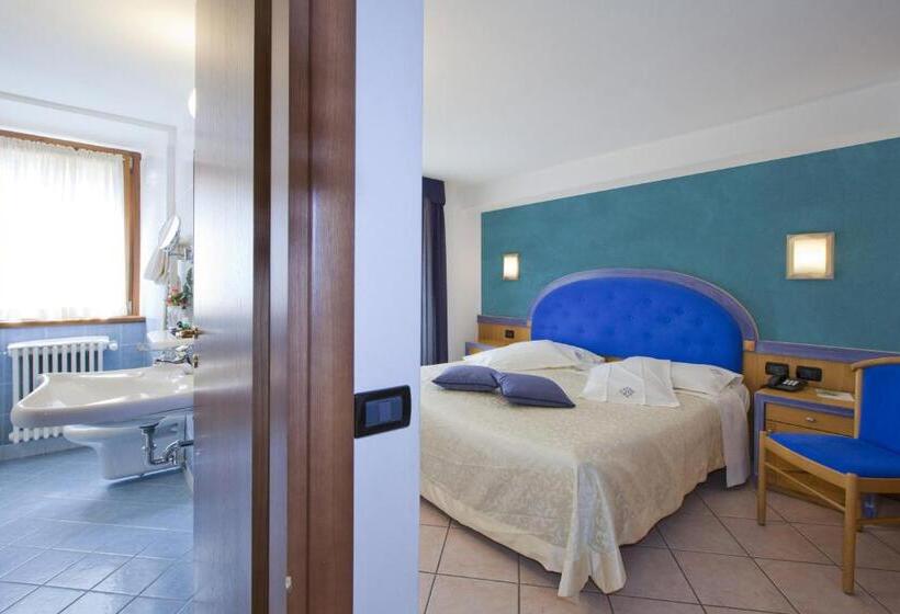 4인용 스탠다드 룸, Ambra