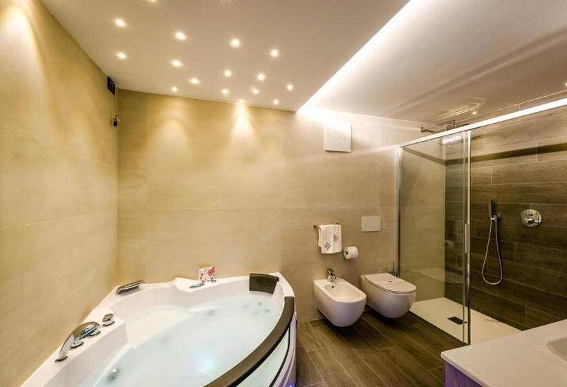 수피리어 룸 산전망, Ambra