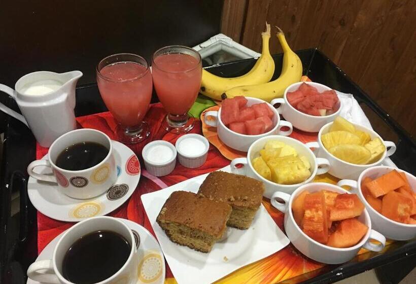 סוויטה אקזקיוטיב, Boutique Simona