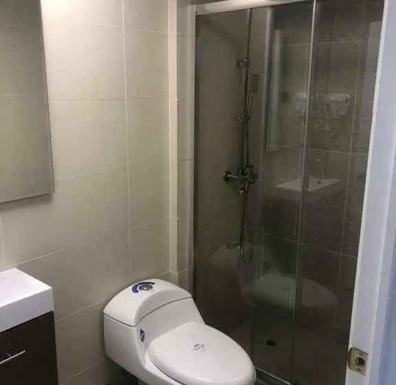 اتاق استاندارد سه نفره, Boutique Suri