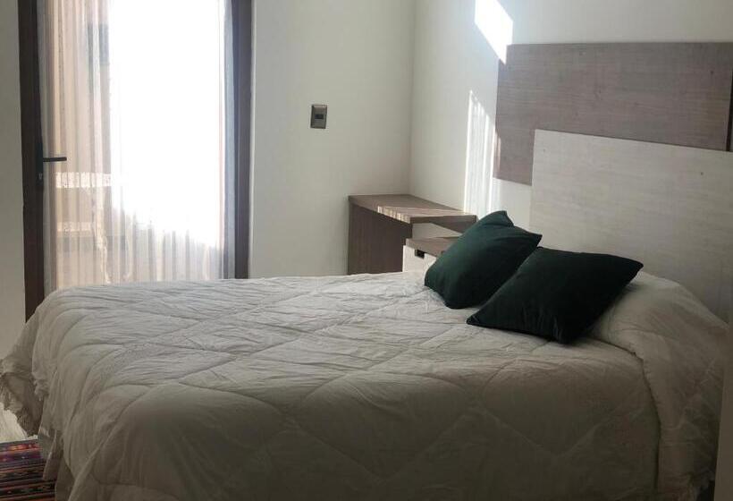 غرفة قياسية, Boutique Suri