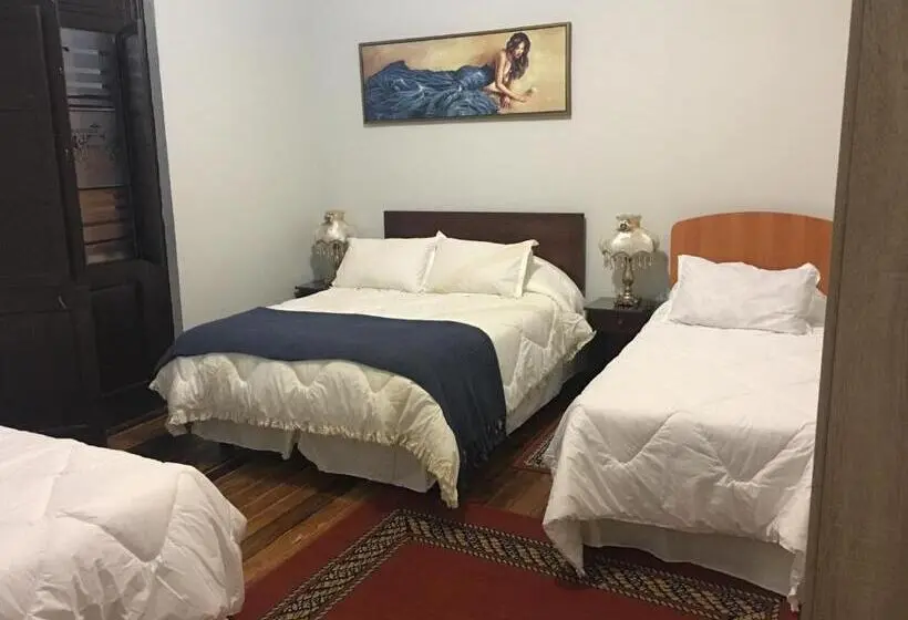 اتاق خانوادگی, Boutique Suri