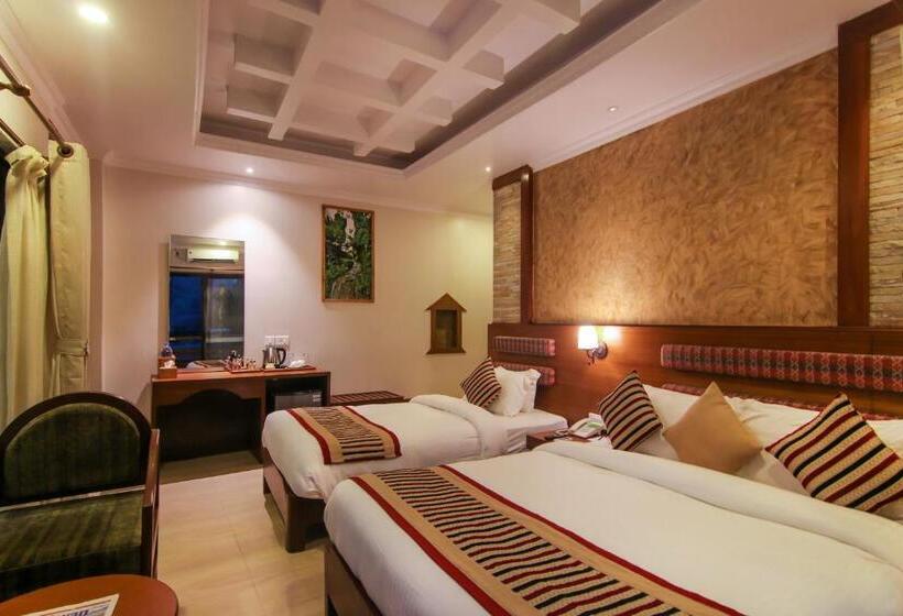 اتاق لوکس, Kuti Resort & Spa