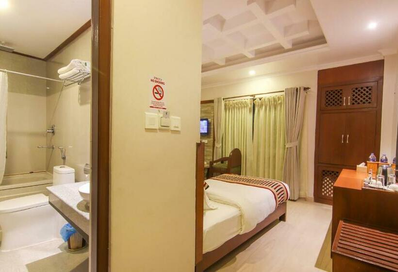 اتاق لوکس یک تخته, Kuti Resort & Spa